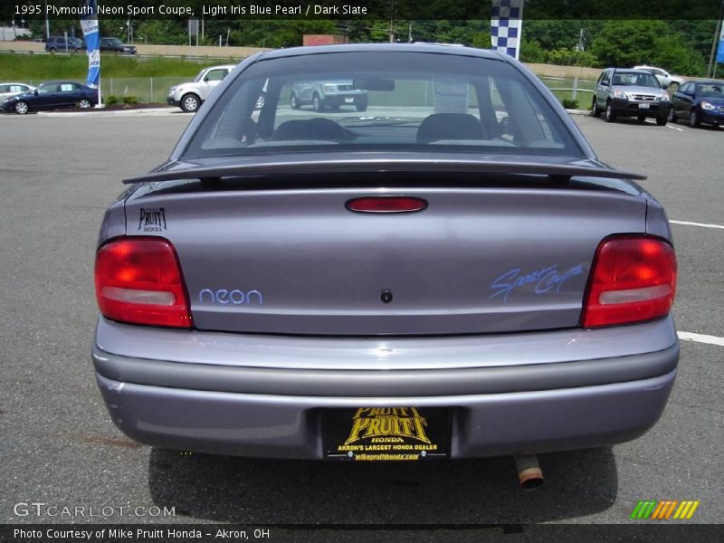 Light Iris Blue Pearl / Dark Slate 1995 Plymouth Neon Sport Coupe