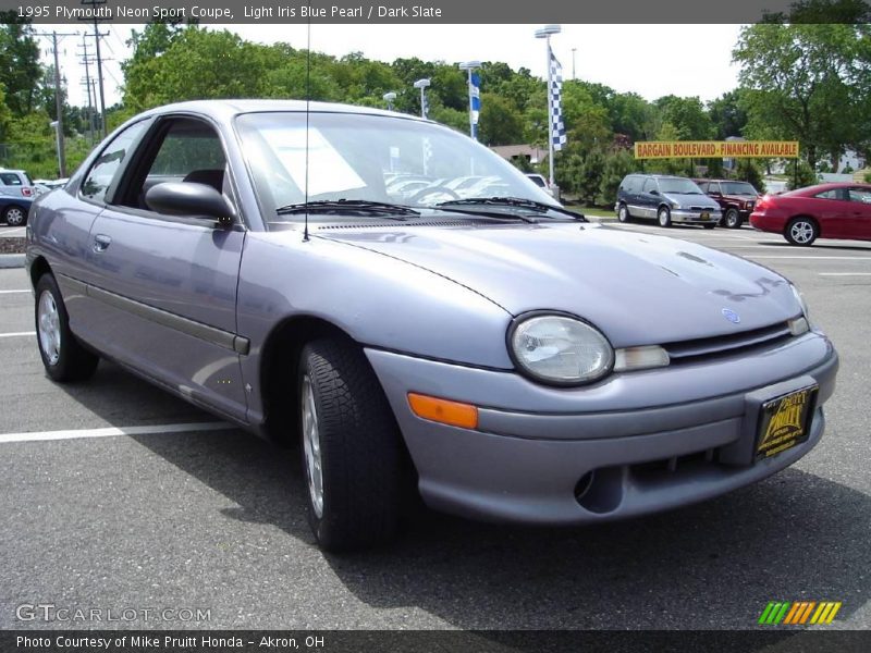 Light Iris Blue Pearl / Dark Slate 1995 Plymouth Neon Sport Coupe