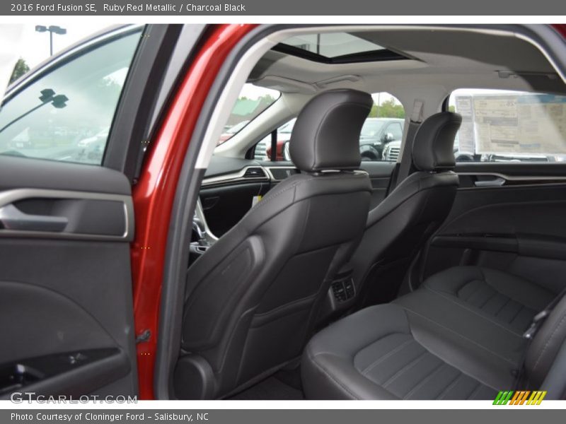 Ruby Red Metallic / Charcoal Black 2016 Ford Fusion SE