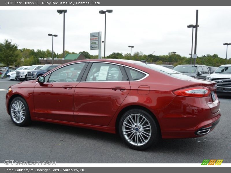  2016 Fusion SE Ruby Red Metallic