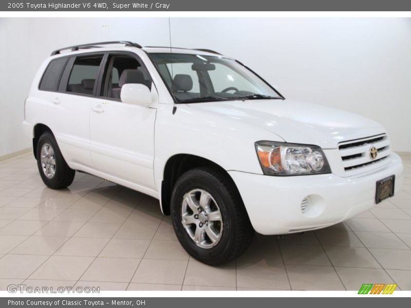 Super White / Gray 2005 Toyota Highlander V6 4WD