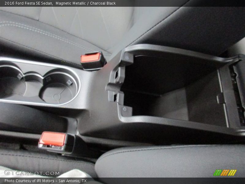 Magnetic Metallic / Charcoal Black 2016 Ford Fiesta SE Sedan