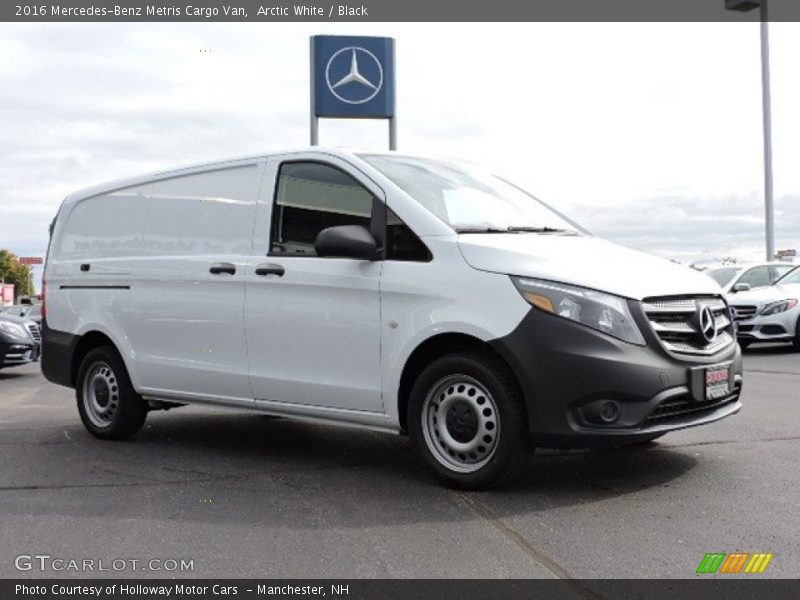 Front 3/4 View of 2016 Metris Cargo Van