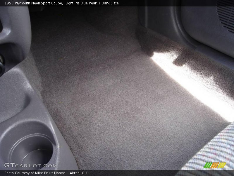 Light Iris Blue Pearl / Dark Slate 1995 Plymouth Neon Sport Coupe