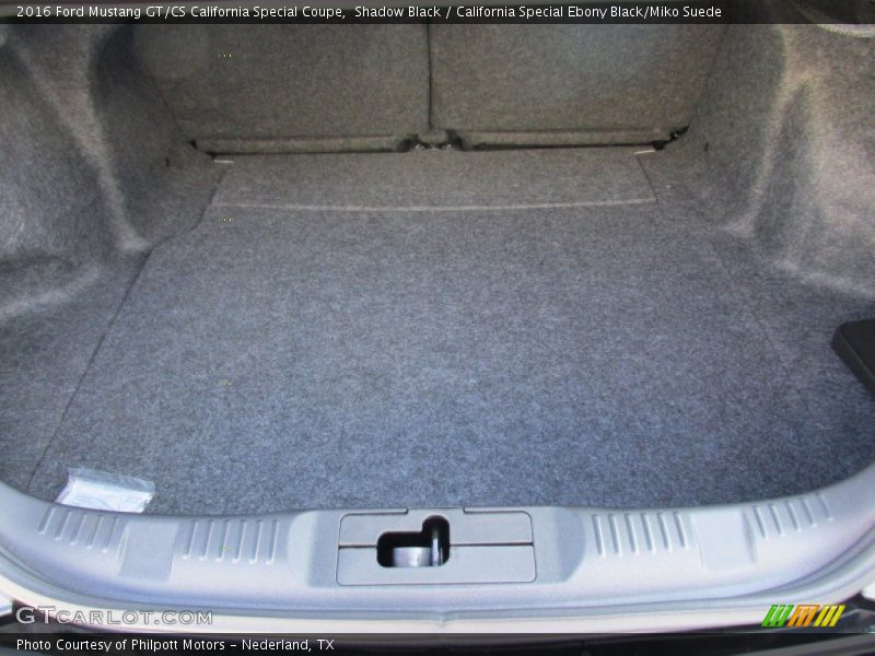  2016 Mustang GT/CS California Special Coupe Trunk