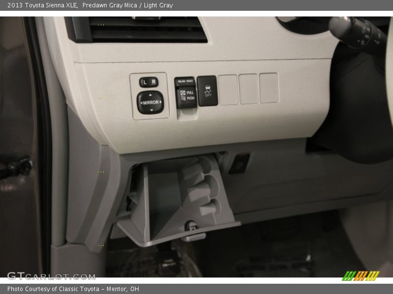 Predawn Gray Mica / Light Gray 2013 Toyota Sienna XLE