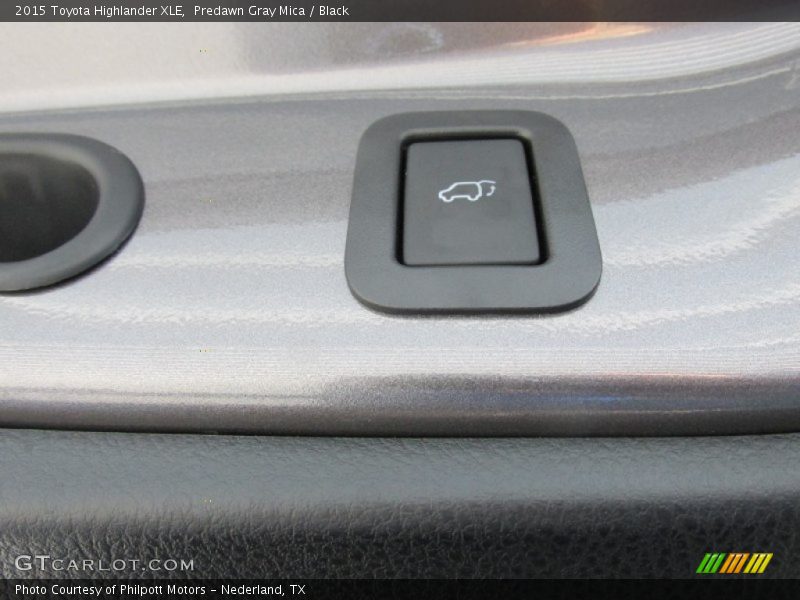 Predawn Gray Mica / Black 2015 Toyota Highlander XLE