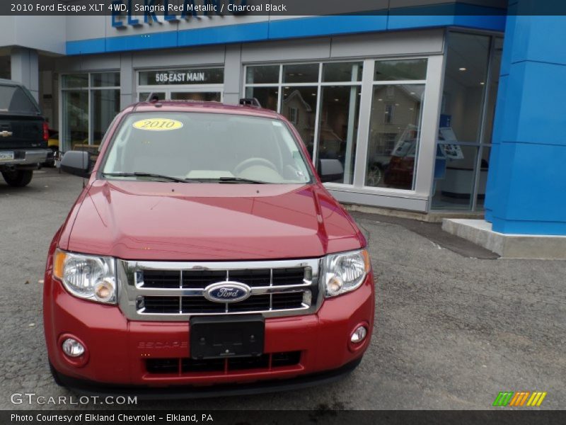 Sangria Red Metallic / Charcoal Black 2010 Ford Escape XLT 4WD