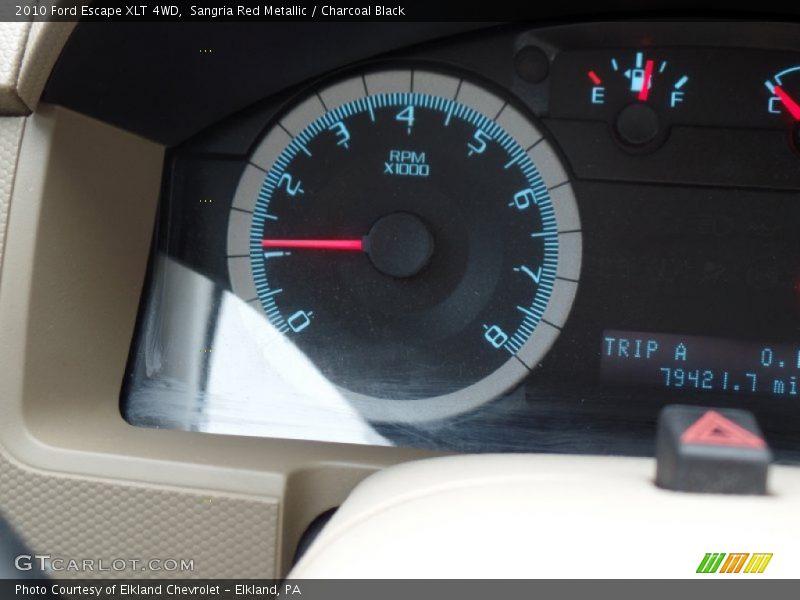 Sangria Red Metallic / Charcoal Black 2010 Ford Escape XLT 4WD
