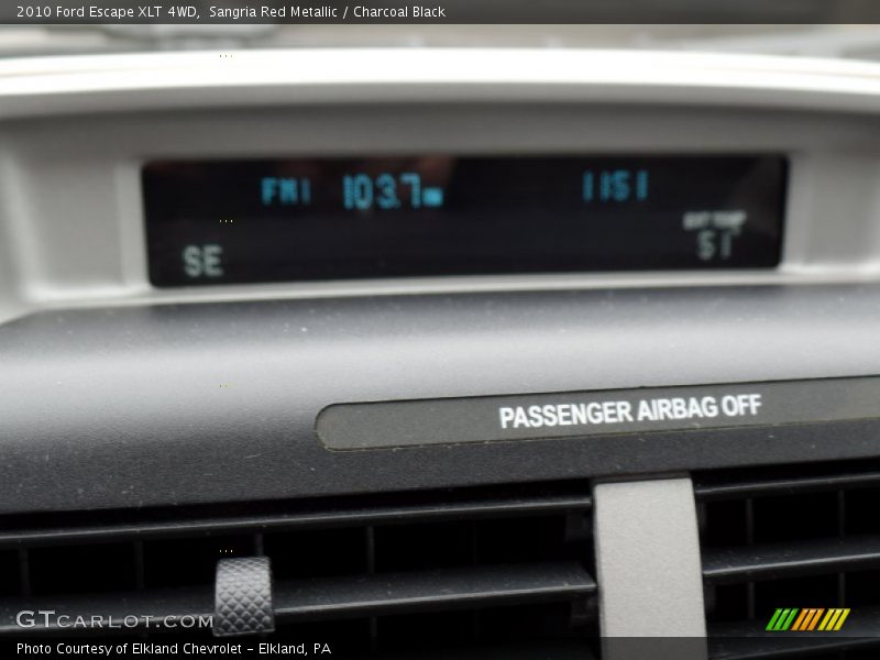 Sangria Red Metallic / Charcoal Black 2010 Ford Escape XLT 4WD