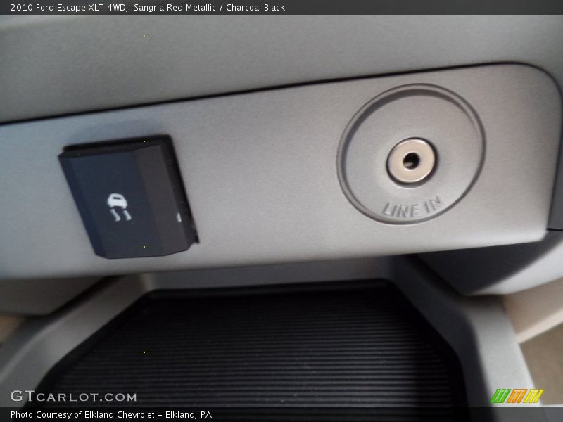 Sangria Red Metallic / Charcoal Black 2010 Ford Escape XLT 4WD