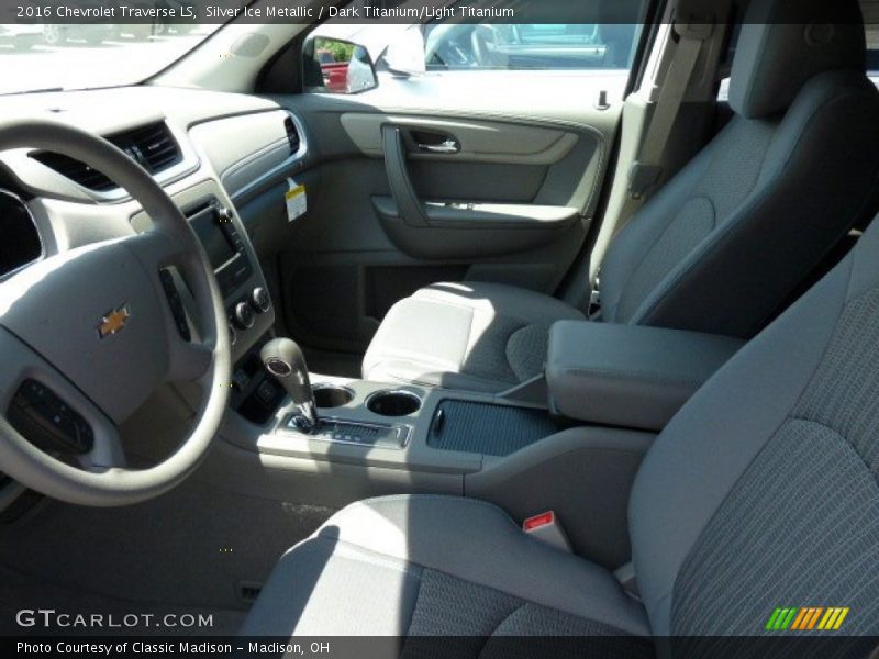 Silver Ice Metallic / Dark Titanium/Light Titanium 2016 Chevrolet Traverse LS