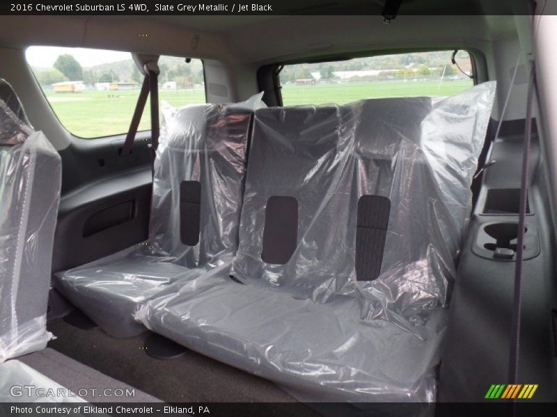 Slate Grey Metallic / Jet Black 2016 Chevrolet Suburban LS 4WD