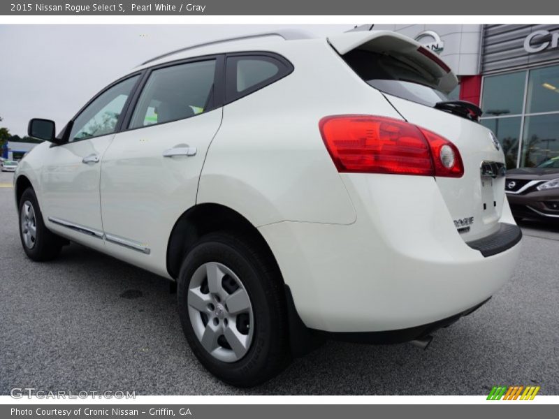 Pearl White / Gray 2015 Nissan Rogue Select S