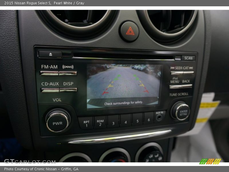 Pearl White / Gray 2015 Nissan Rogue Select S