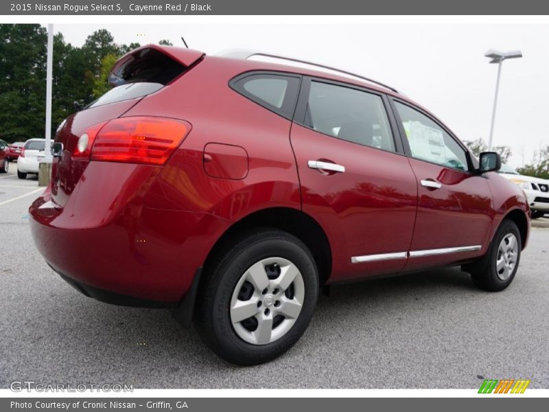 Cayenne Red / Black 2015 Nissan Rogue Select S