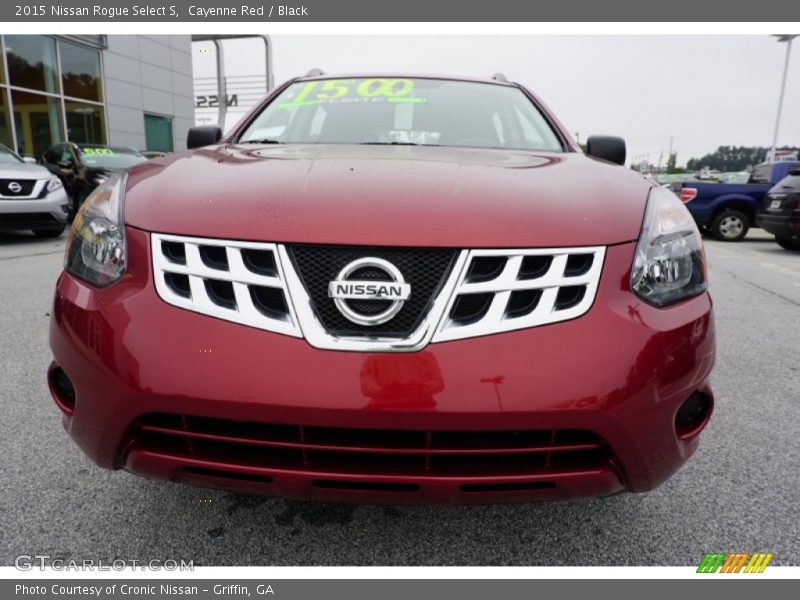 Cayenne Red / Black 2015 Nissan Rogue Select S