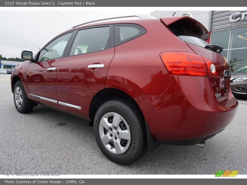 Cayenne Red / Black 2015 Nissan Rogue Select S