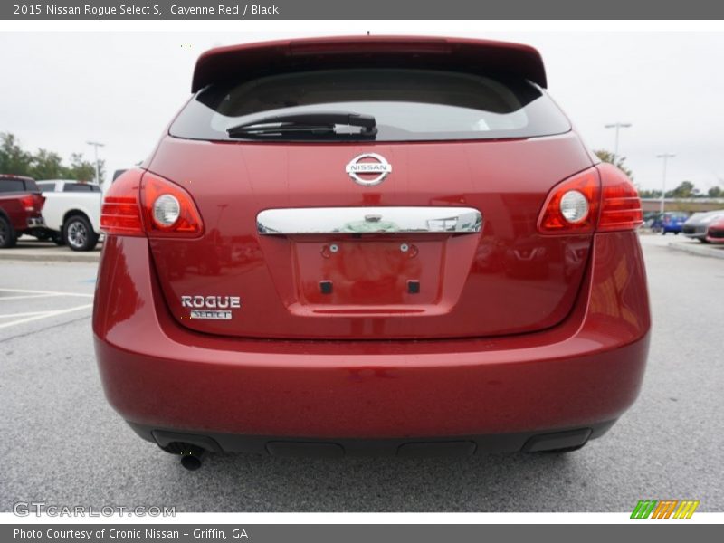 Cayenne Red / Black 2015 Nissan Rogue Select S
