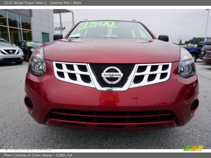 Cayenne Red / Black 2015 Nissan Rogue Select S