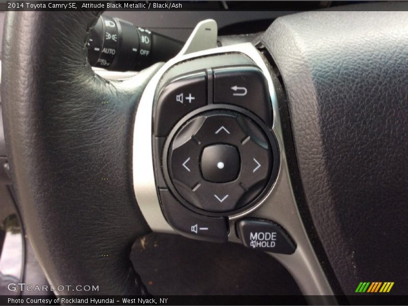 Attitude Black Metallic / Black/Ash 2014 Toyota Camry SE