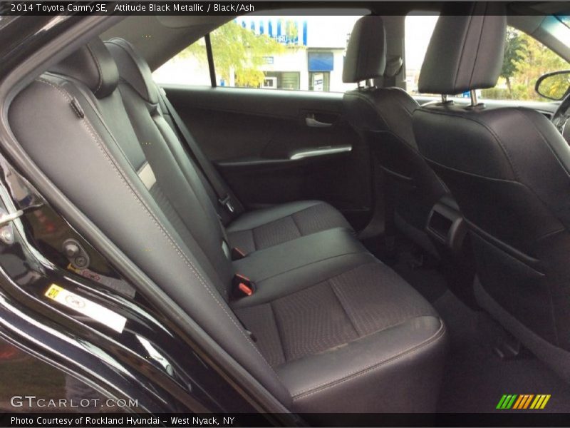 Attitude Black Metallic / Black/Ash 2014 Toyota Camry SE