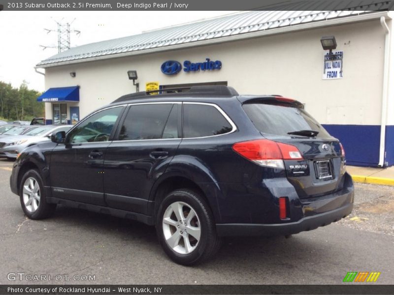 Deep Indigo Pearl / Ivory 2013 Subaru Outback 2.5i Premium