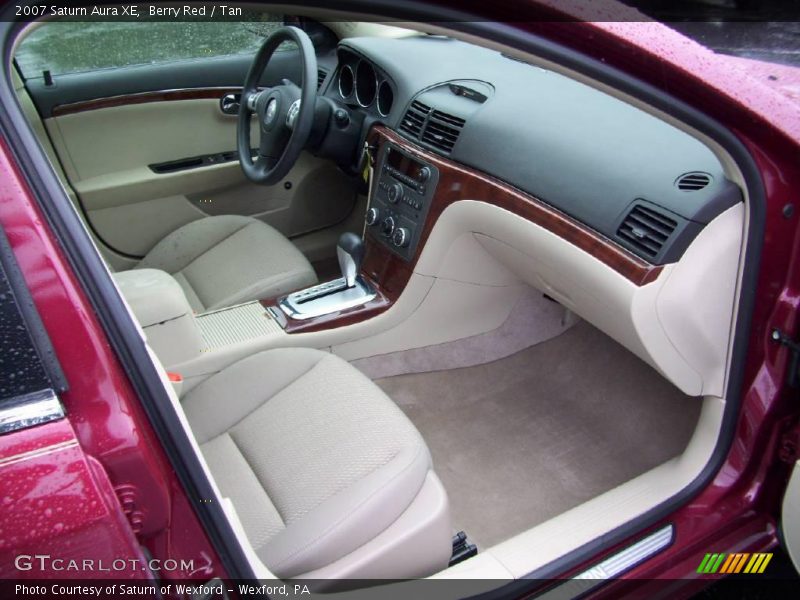 Berry Red / Tan 2007 Saturn Aura XE
