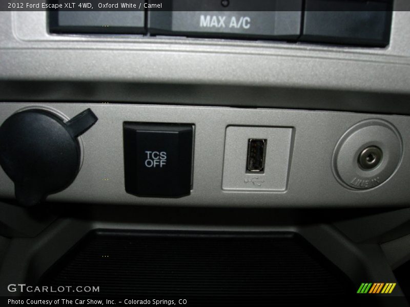 Oxford White / Camel 2012 Ford Escape XLT 4WD