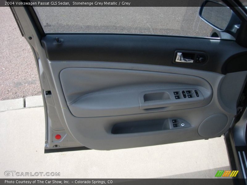 Stonehenge Grey Metallic / Grey 2004 Volkswagen Passat GLS Sedan