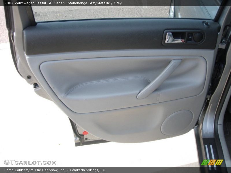Stonehenge Grey Metallic / Grey 2004 Volkswagen Passat GLS Sedan