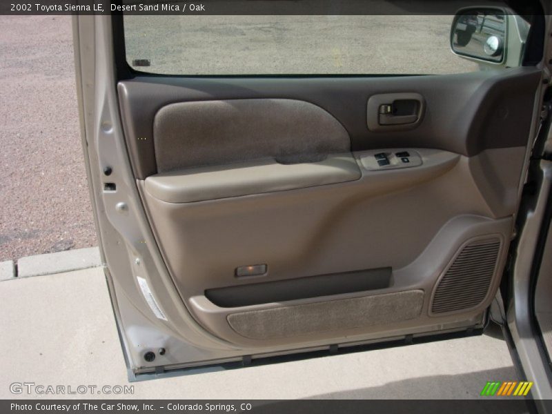 Desert Sand Mica / Oak 2002 Toyota Sienna LE
