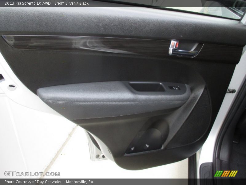 Bright Silver / Black 2013 Kia Sorento LX AWD