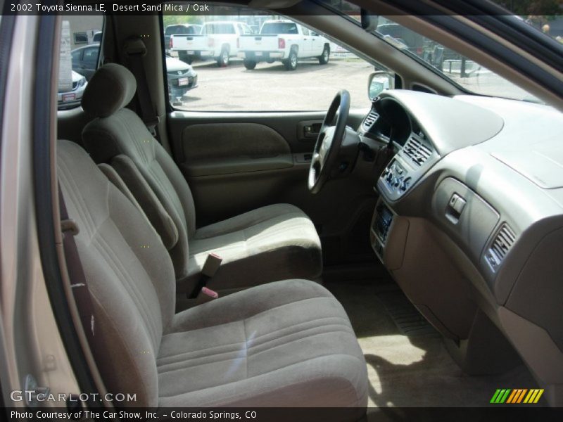 Desert Sand Mica / Oak 2002 Toyota Sienna LE
