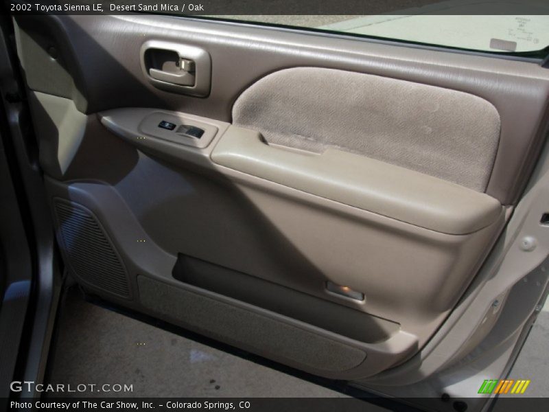 Desert Sand Mica / Oak 2002 Toyota Sienna LE