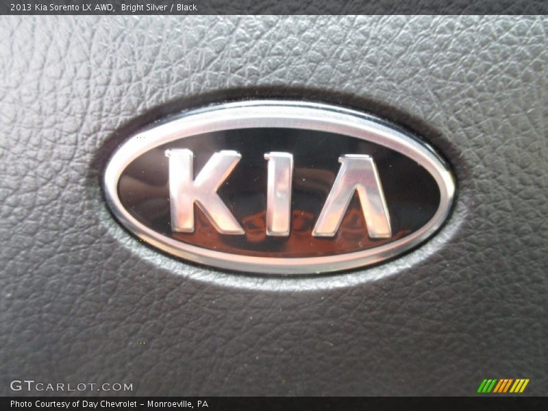 Bright Silver / Black 2013 Kia Sorento LX AWD