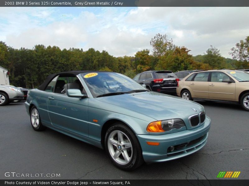 Front 3/4 View of 2003 3 Series 325i Convertible