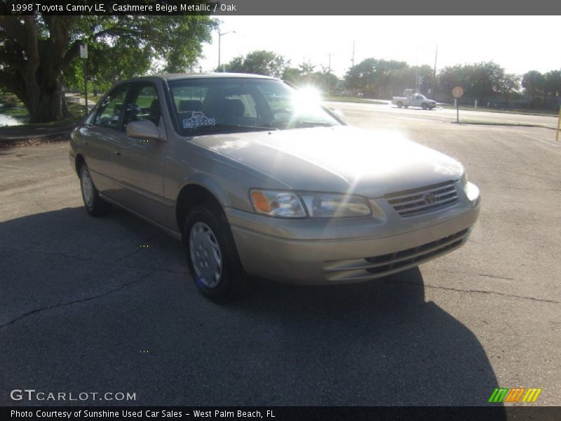 Cashmere Beige Metallic / Oak 1998 Toyota Camry LE