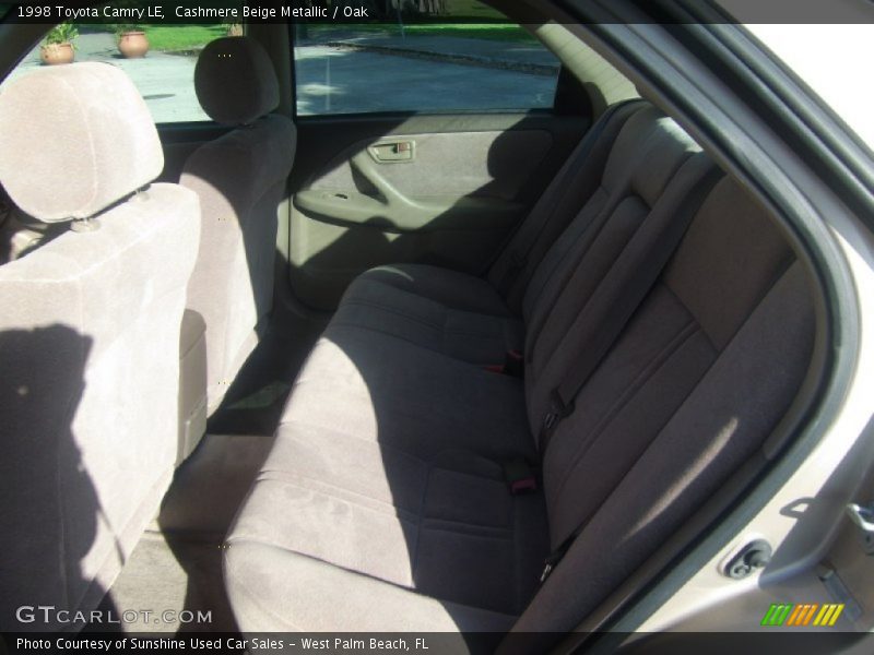 Cashmere Beige Metallic / Oak 1998 Toyota Camry LE