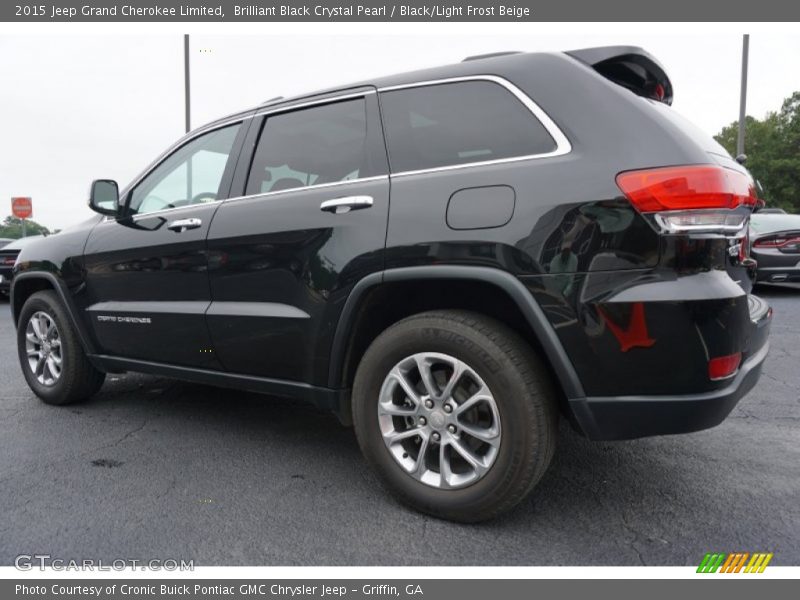 Brilliant Black Crystal Pearl / Black/Light Frost Beige 2015 Jeep Grand Cherokee Limited