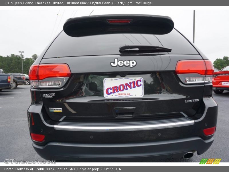 Brilliant Black Crystal Pearl / Black/Light Frost Beige 2015 Jeep Grand Cherokee Limited