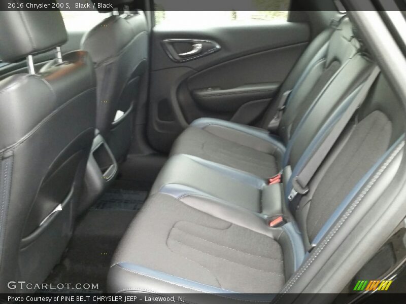Black / Black 2016 Chrysler 200 S