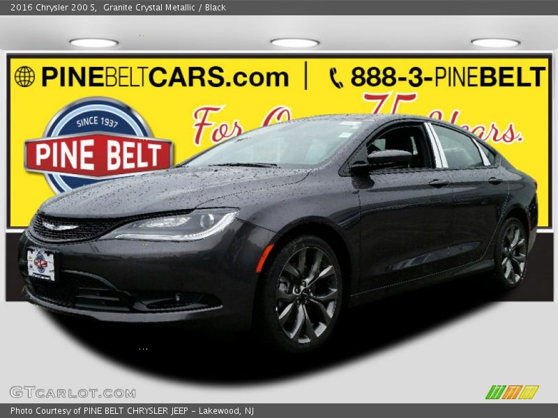 Granite Crystal Metallic / Black 2016 Chrysler 200 S