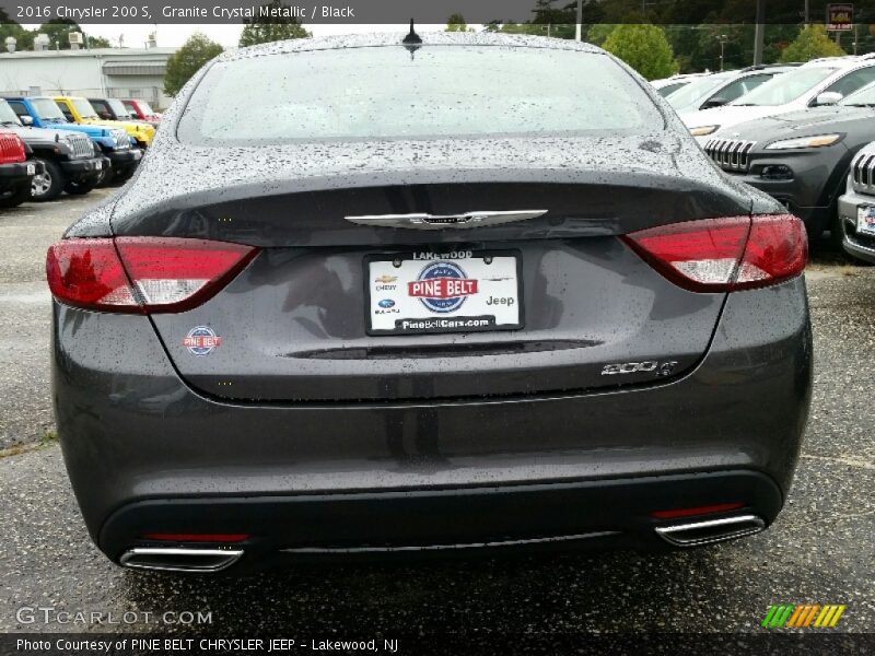 Granite Crystal Metallic / Black 2016 Chrysler 200 S