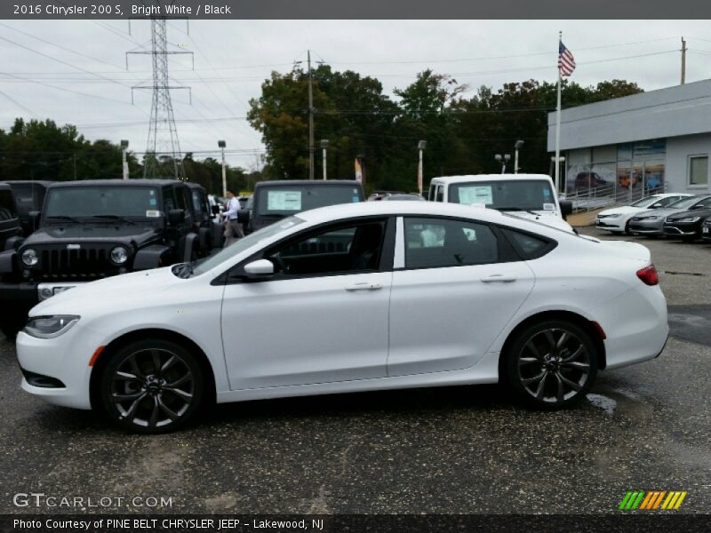 Bright White / Black 2016 Chrysler 200 S