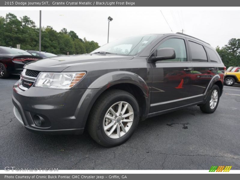 Front 3/4 View of 2015 Journey SXT