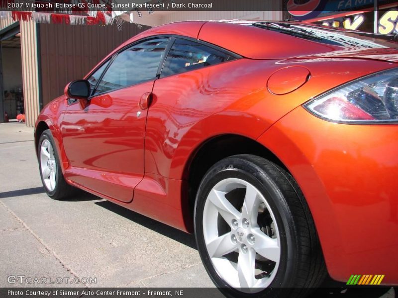 Sunset Pearlescent / Dark Charcoal 2007 Mitsubishi Eclipse GS Coupe