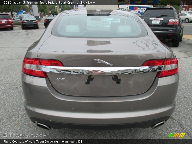 Pearl Grey Metallic / Ivory 2010 Jaguar XF Premium Sport Sedan