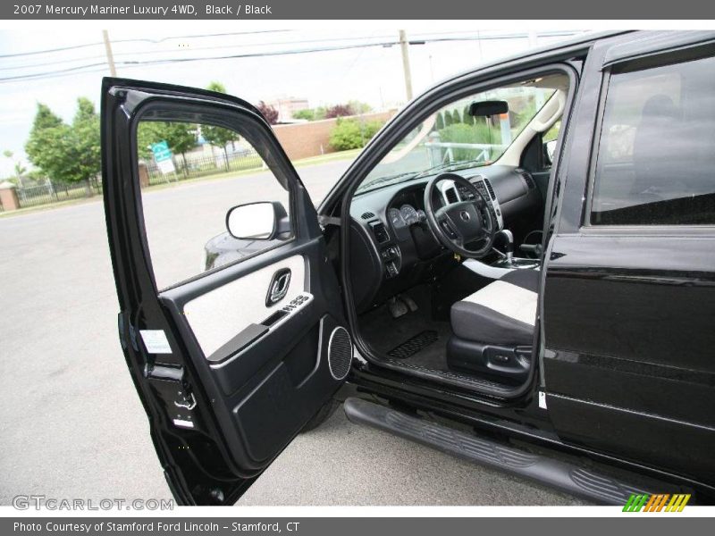 Black / Black 2007 Mercury Mariner Luxury 4WD
