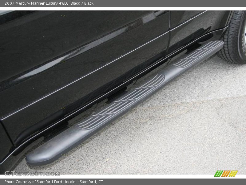 Black / Black 2007 Mercury Mariner Luxury 4WD